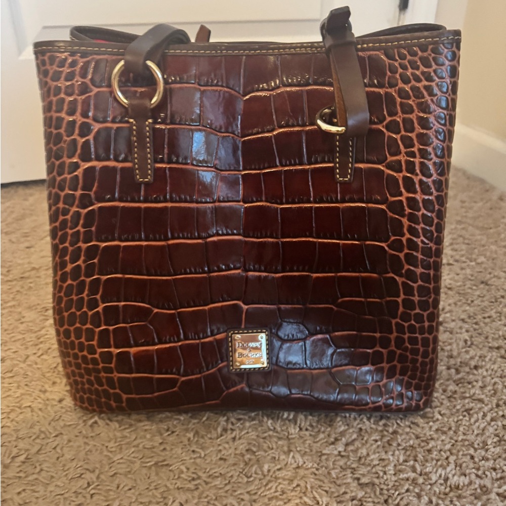 Dooney and Bourke bag - Picture 2 of 8